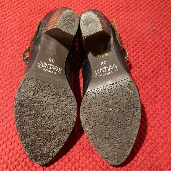 L’ARTISTE Sz 38 Spring Step Black  Red Accent Heeled Shoes Hook & Loop Closure - Picture 7 of 8